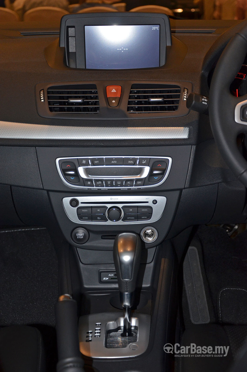 Renault Fluence Mk1 (2014) Interior