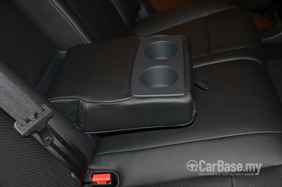 Renault Fluence Mk1 (2014) Interior