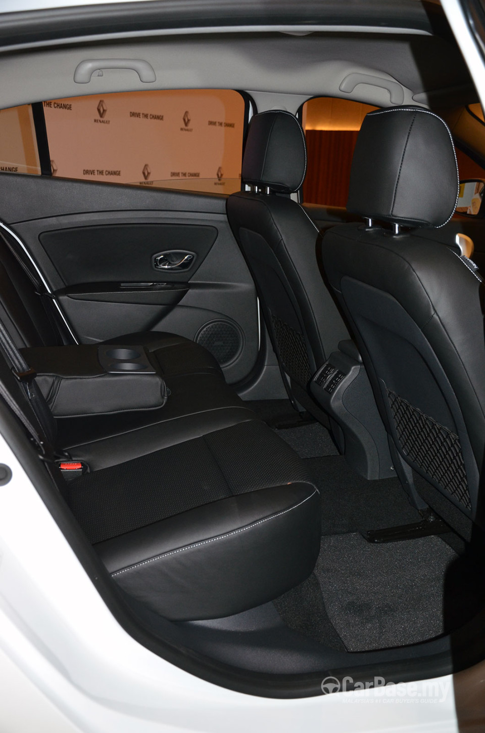 Renault Fluence Mk1 (2014) Interior