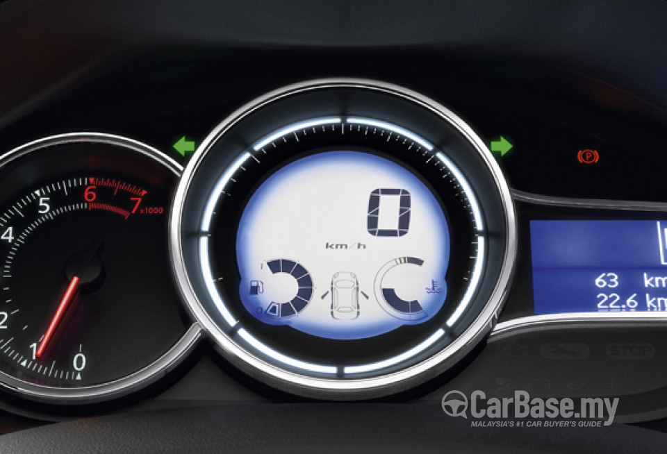 Renault Fluence Mk1 (2014) Interior