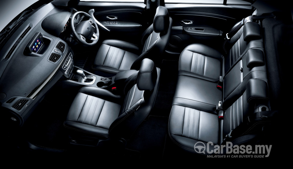 Renault Fluence Mk1 (2014) Interior