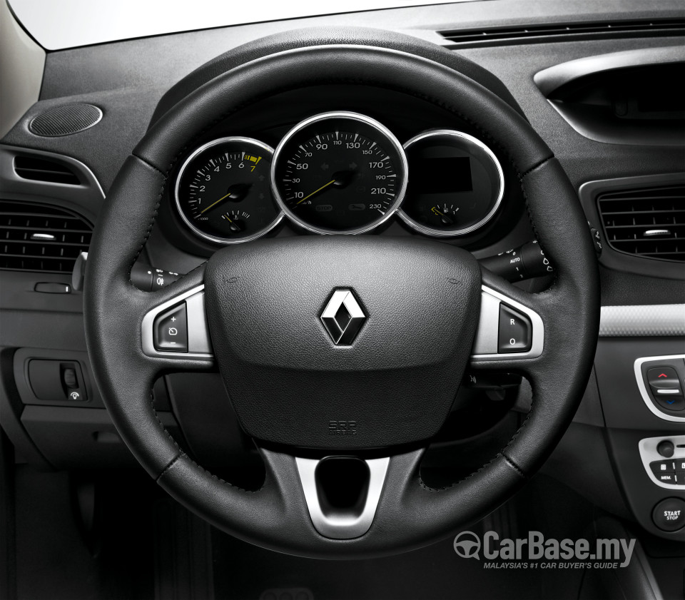 Renault Fluence Mk1 (2014) Interior