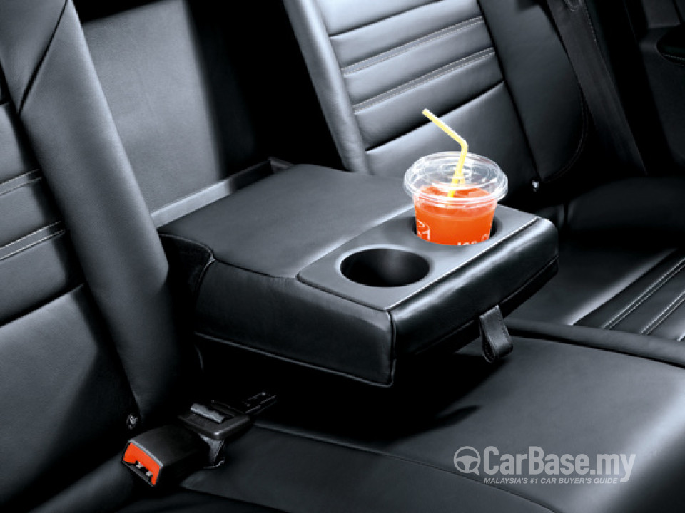 Renault Fluence Mk1 (2014) Interior