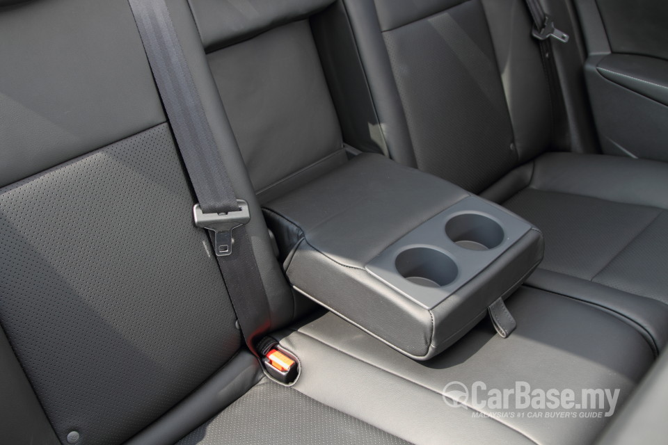 Renault Fluence Mk1 (2014) Interior