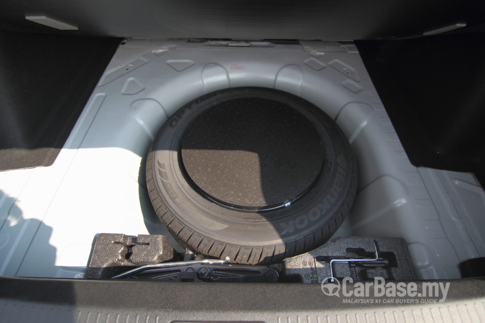 Renault Fluence Mk1 (2014) Interior