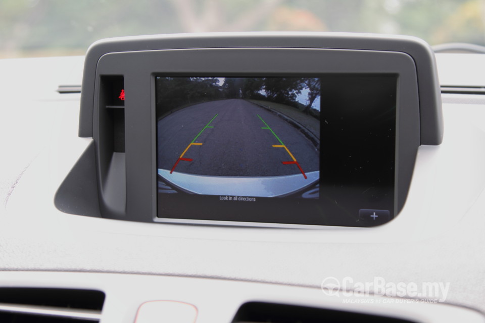 Renault Fluence Mk1 (2014) Interior