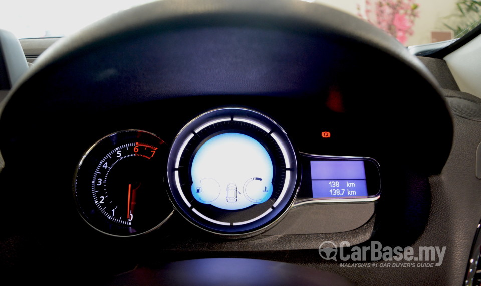 Renault Fluence Mk1 (2014) Interior
