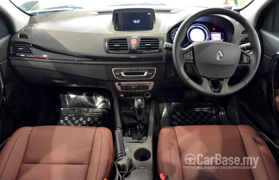 Renault Fluence Mk1 (2014) Interior