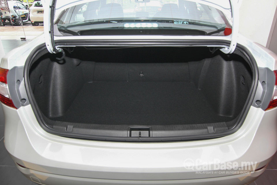 Renault Fluence Mk1 Facelift (2015) Interior