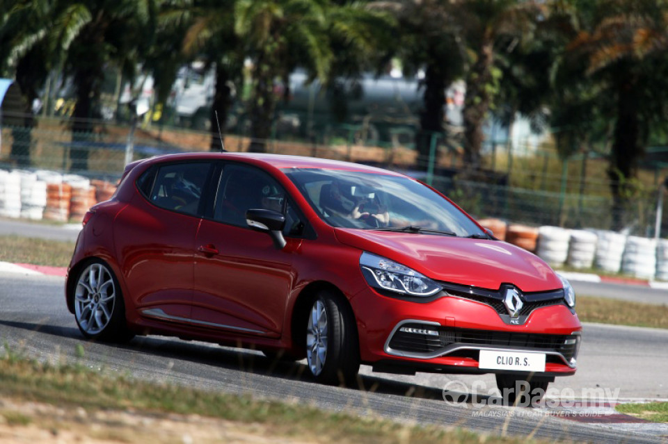 Renault Clio RS Mk4 (2014) Exterior
