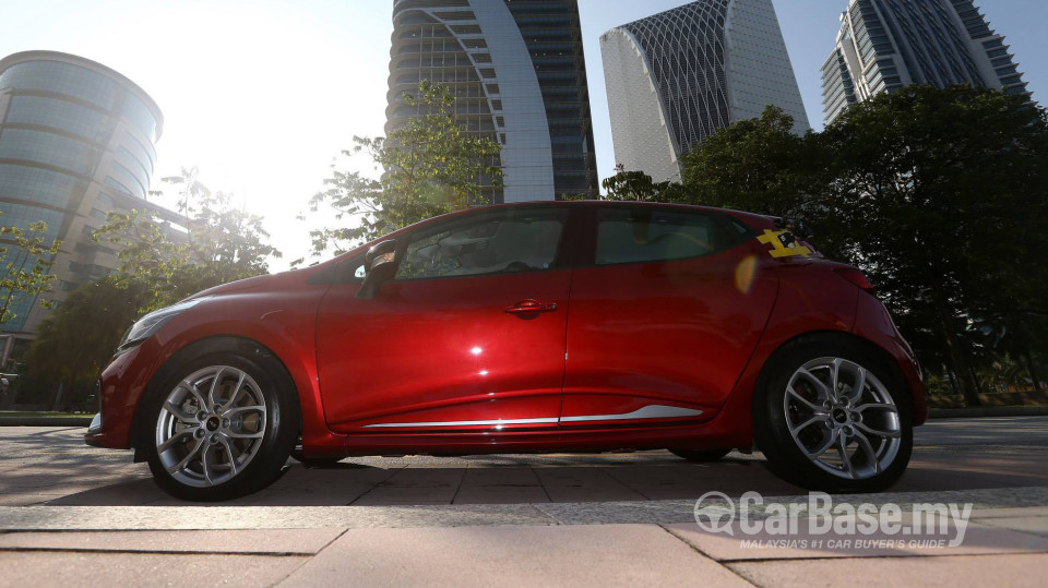 Renault Clio RS Mk4 (2014) Exterior
