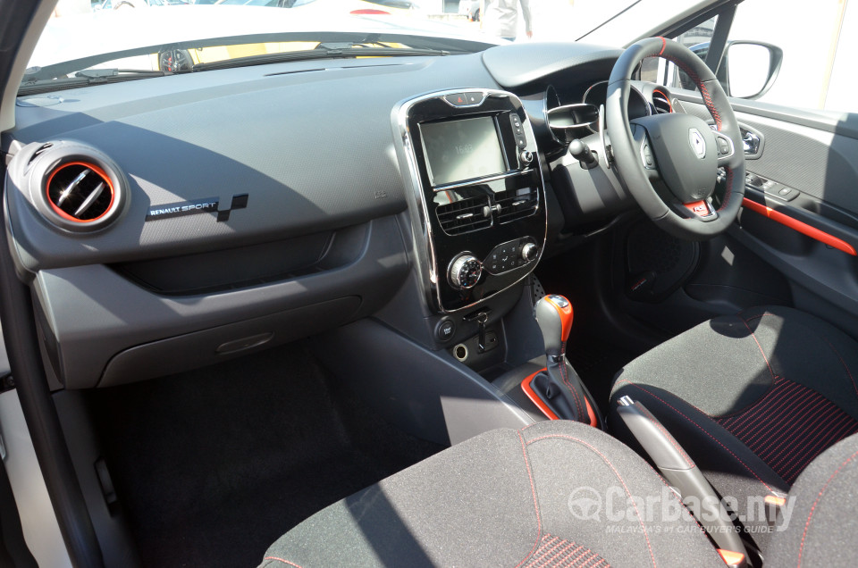 Renault Clio RS Mk4 (2014) Interior