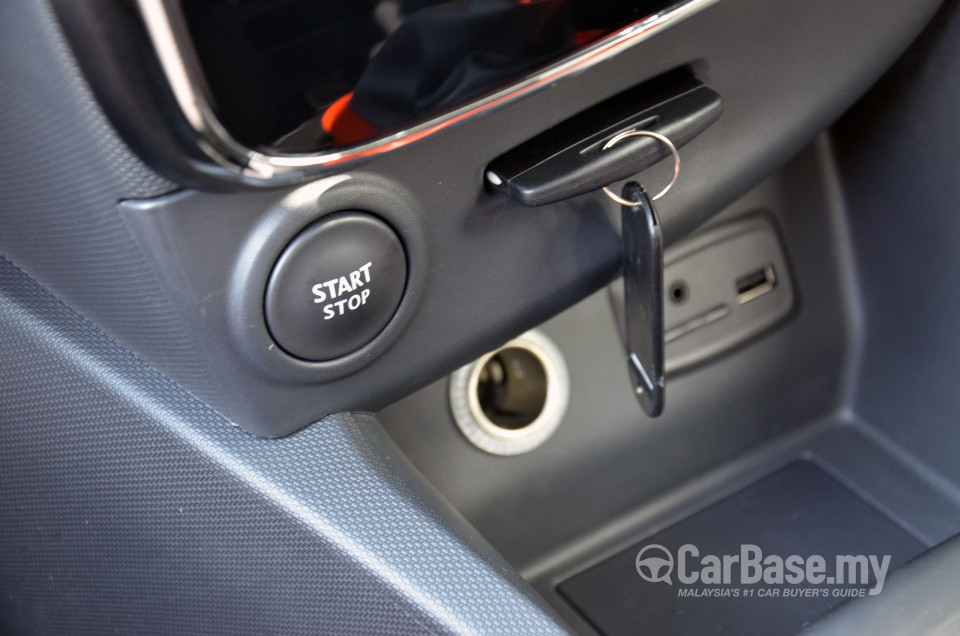 Renault Clio RS Mk4 (2014) Interior