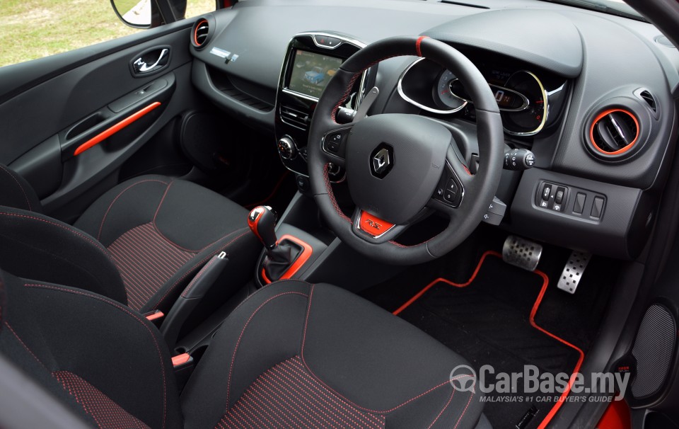 Renault Clio RS Mk4 (2014) Interior