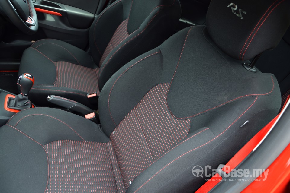 Renault Clio RS Mk4 (2014) Interior