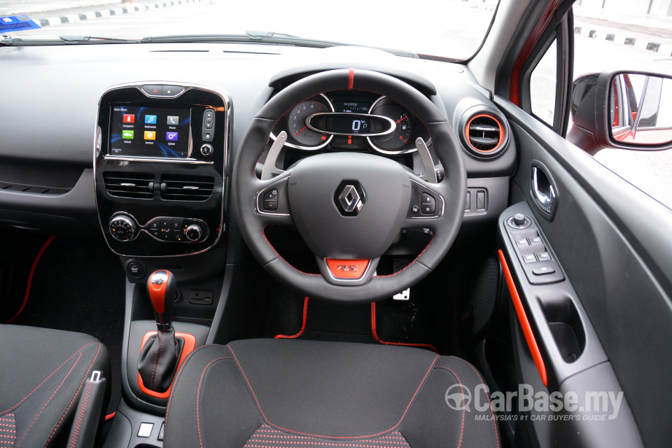 Renault Clio RS Mk4 (2014) Interior