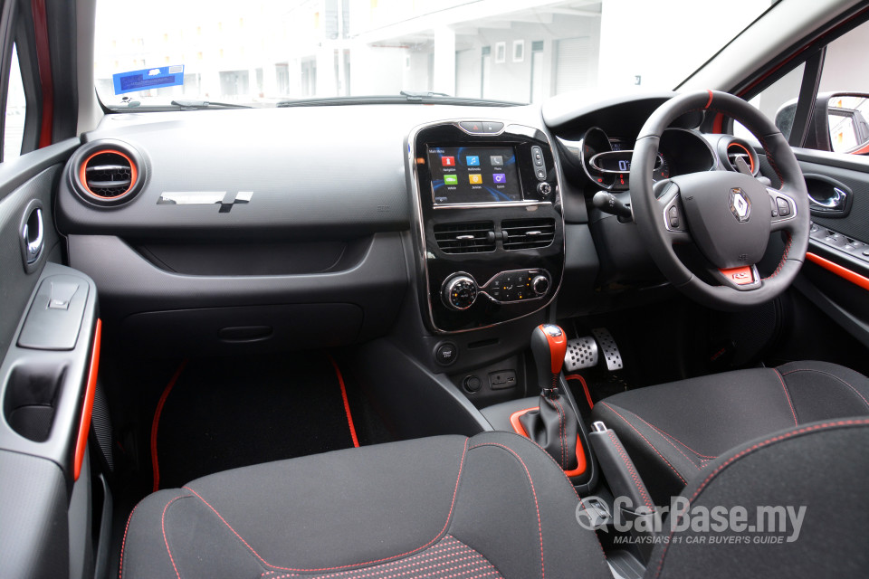 Renault Clio RS Mk4 (2014) Interior