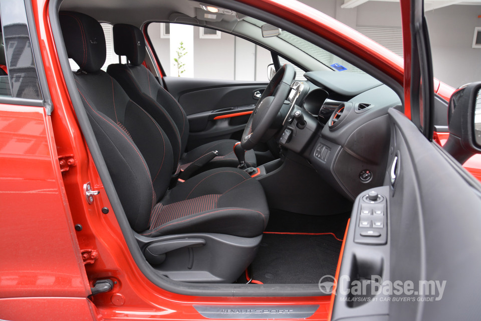 Renault Clio RS Mk4 (2014) Interior