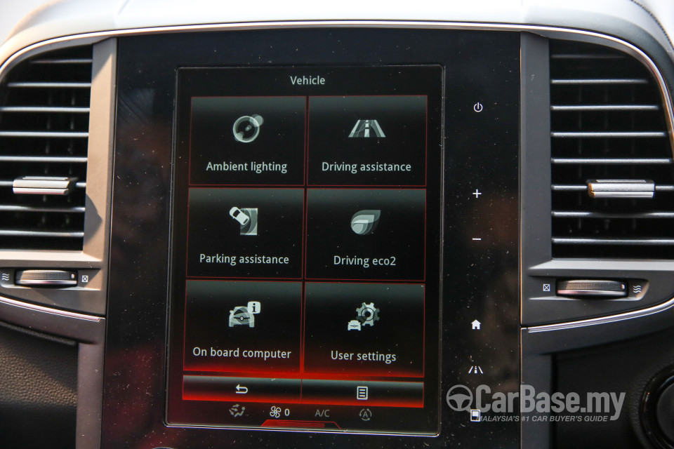 Renault Koleos Mk2 (2016) Interior