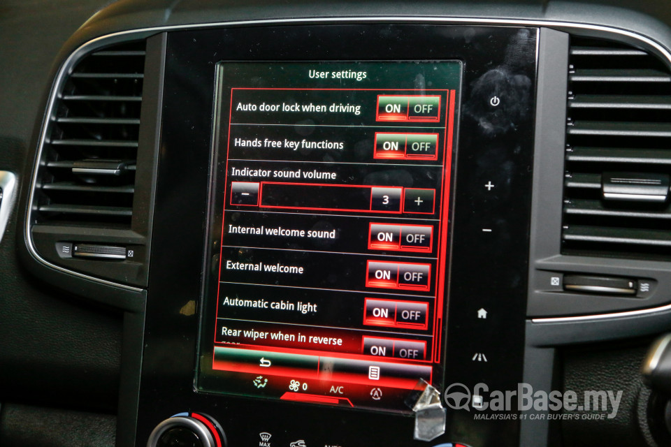 Renault Koleos Mk2 (2016) Interior