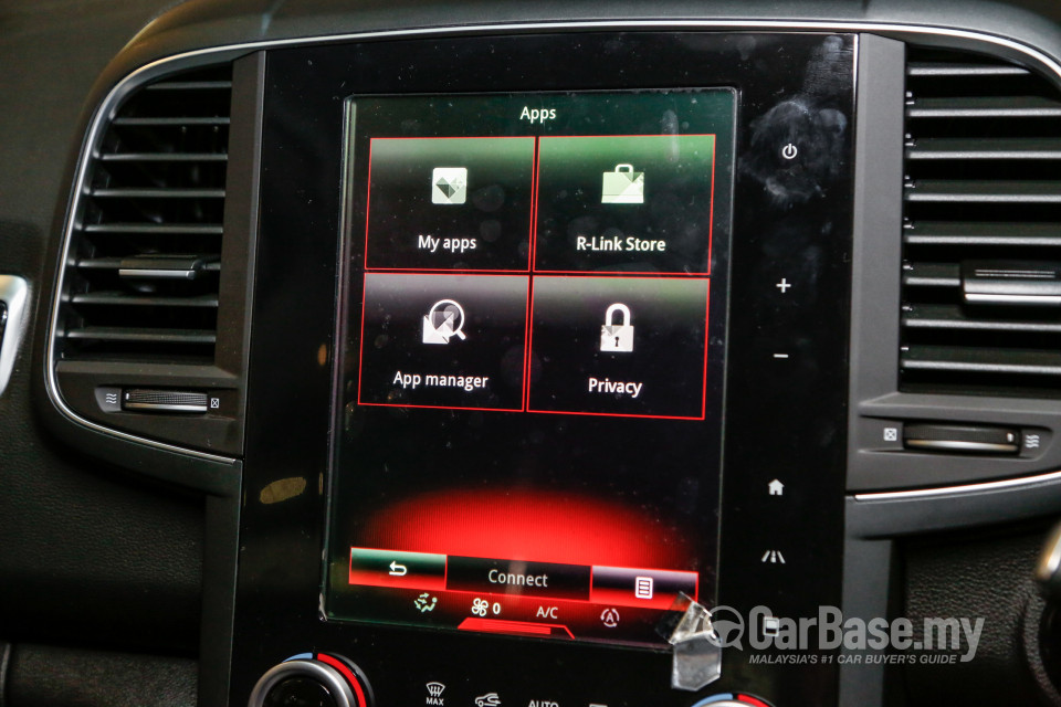 Renault Koleos Mk2 (2016) Interior