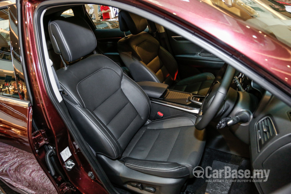 Renault Koleos Mk2 (2016) Interior
