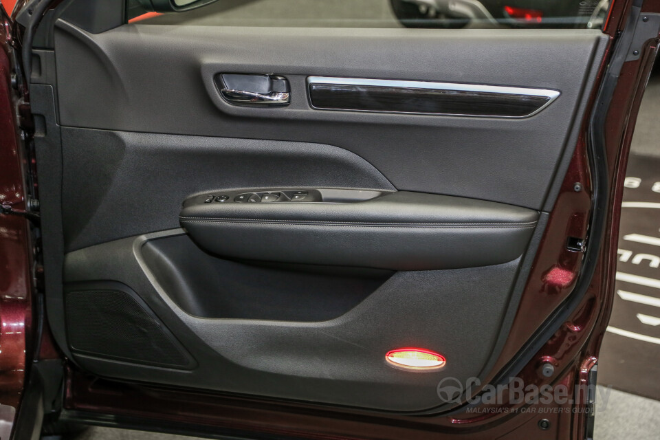 Toyota Fortuner AN160 (2016) Interior