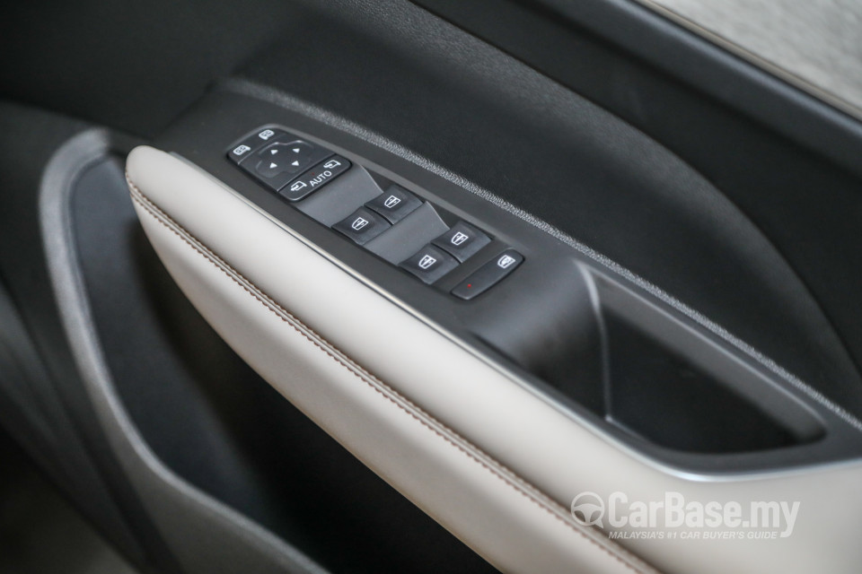 Renault Koleos Mk2 2nd Facelift  (2021) Interior