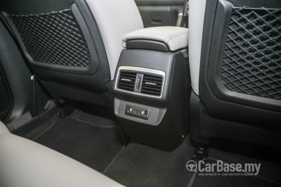Renault Koleos Mk2 2nd Facelift  (2021) Interior