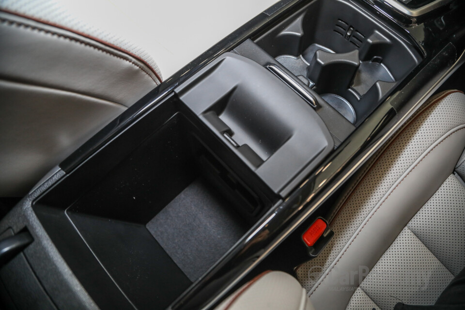 Renault Koleos Mk2 2nd Facelift  (2021) Interior