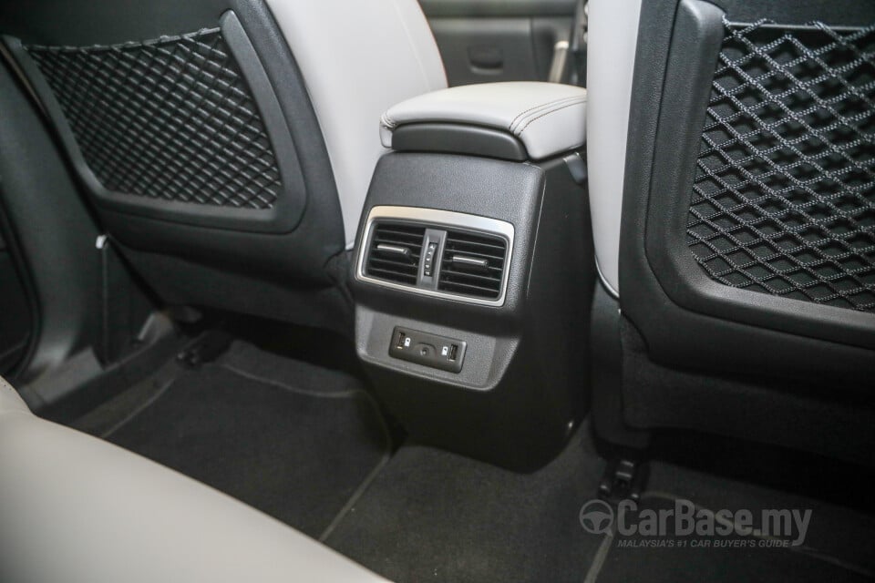 Renault Koleos Mk2 2nd Facelift  (2021) Interior