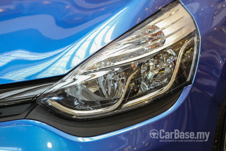 Renault Clio Mk4 (2015) Exterior
