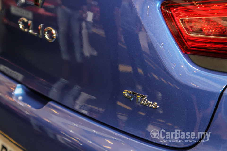 Renault Clio Mk4 (2015) Exterior