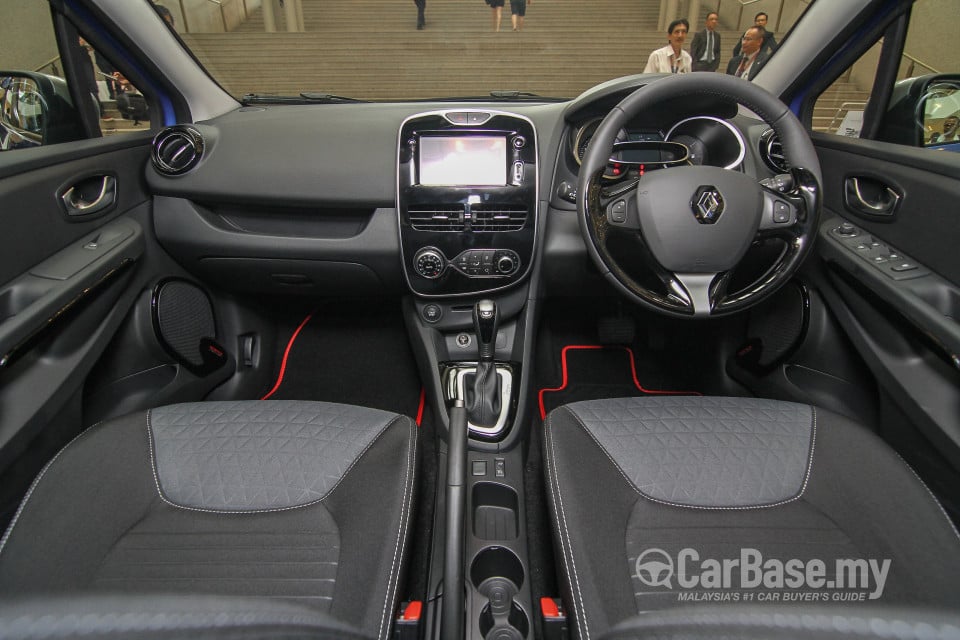 Renault Clio Mk4 (2015) Interior