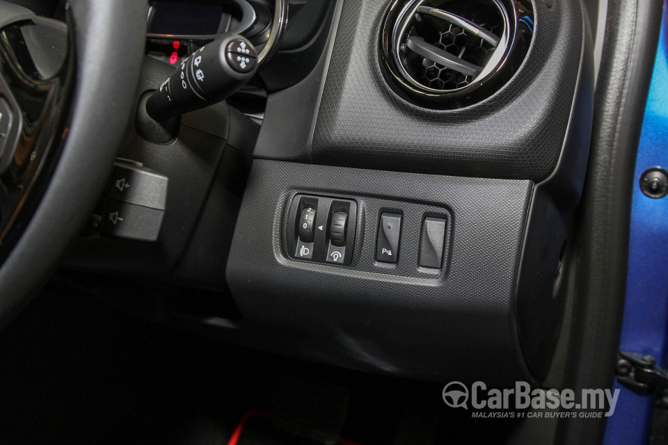 Renault Clio Mk4 (2015) Interior