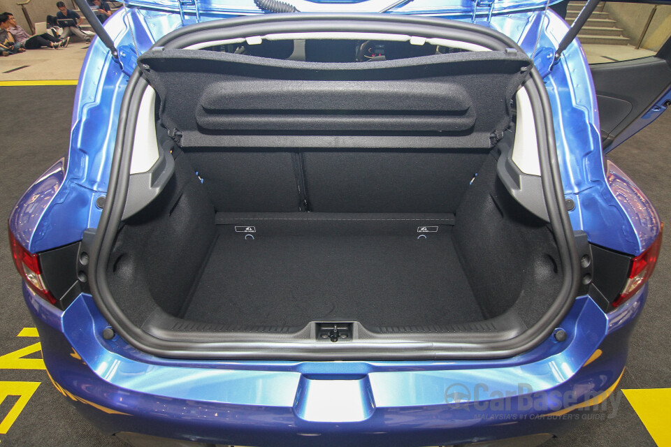 Proton Perdana P4-90B (2016) Interior