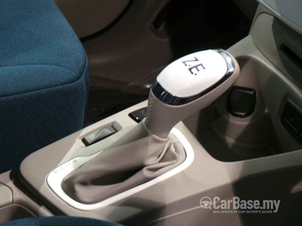 Renault Zoe Mk1 (2015) Interior