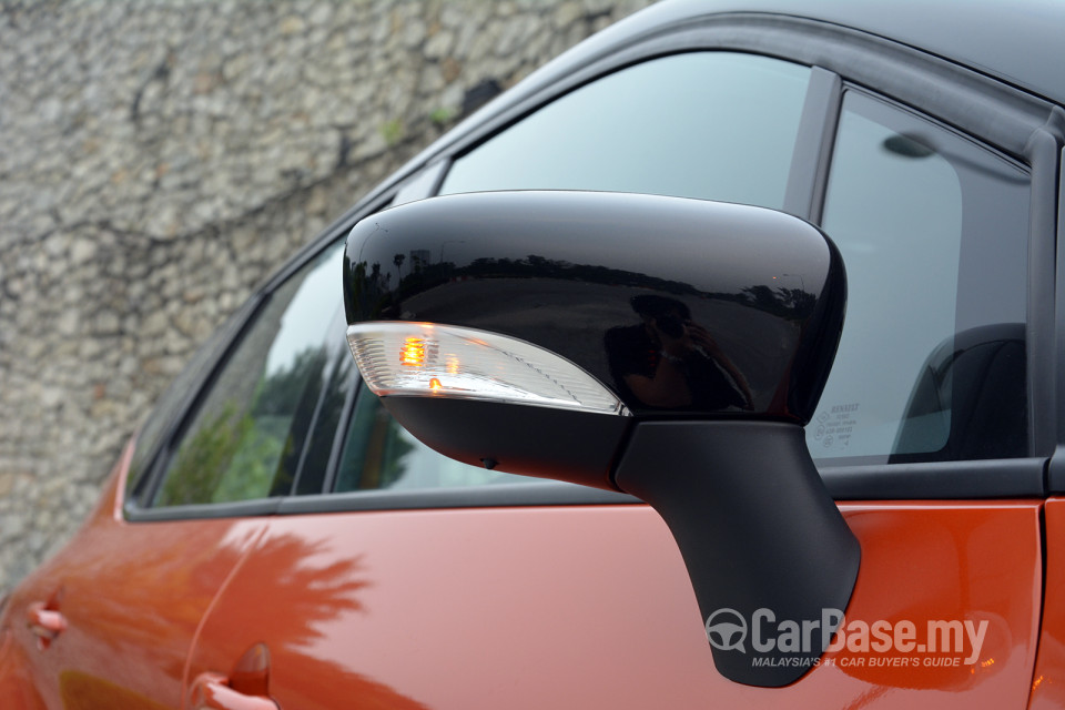 Renault Captur Mk1 (2015) Exterior