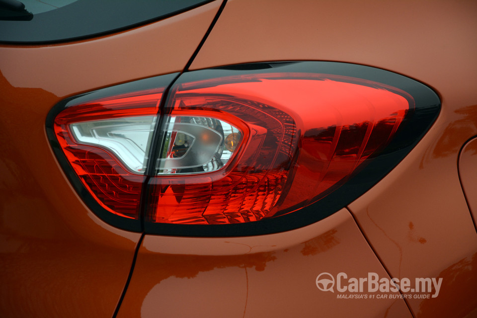 Renault Captur Mk1 (2015) Exterior