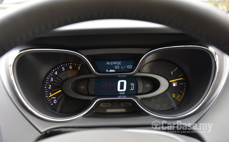 Renault Captur Mk1 (2015) Interior