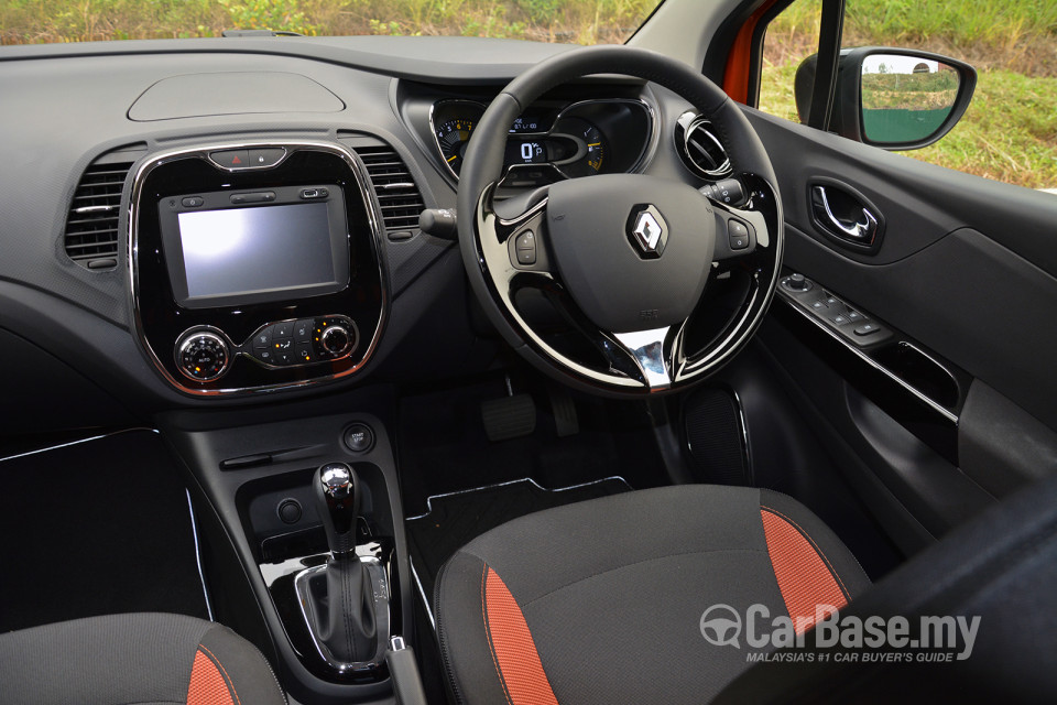 Renault Captur Mk1 (2015) Interior