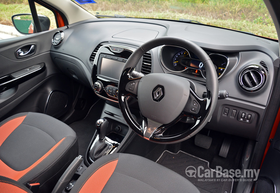 Renault Captur Mk1 (2015) Interior