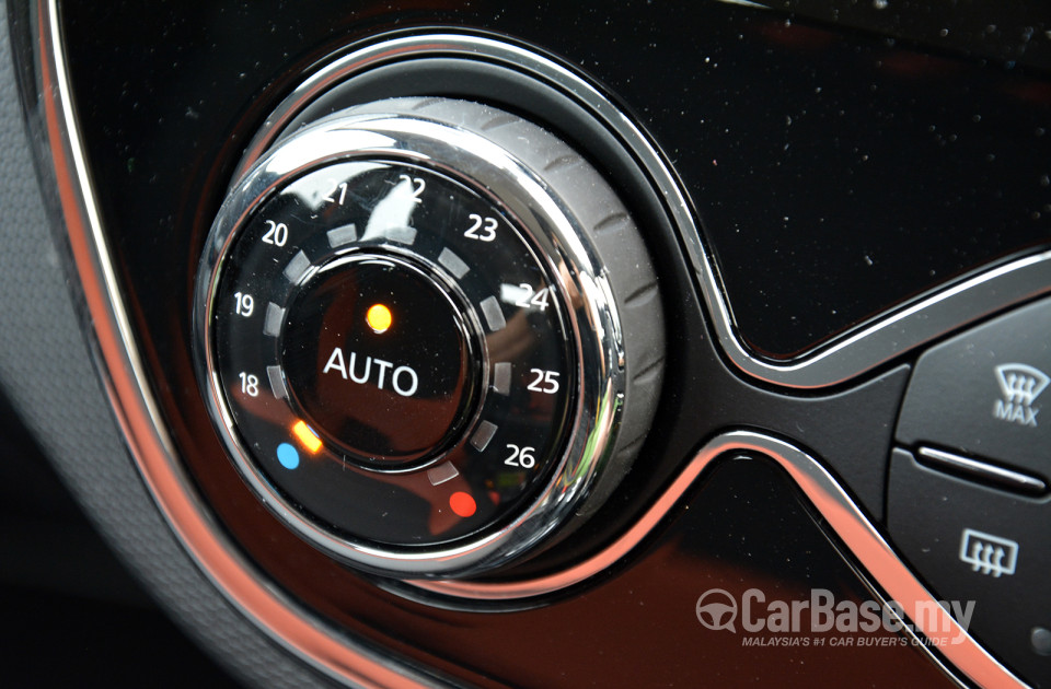 Renault Captur Mk1 (2015) Interior