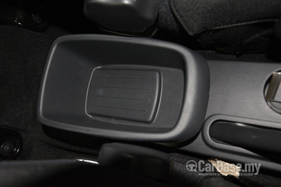 Renault Captur Mk1 (2015) Interior