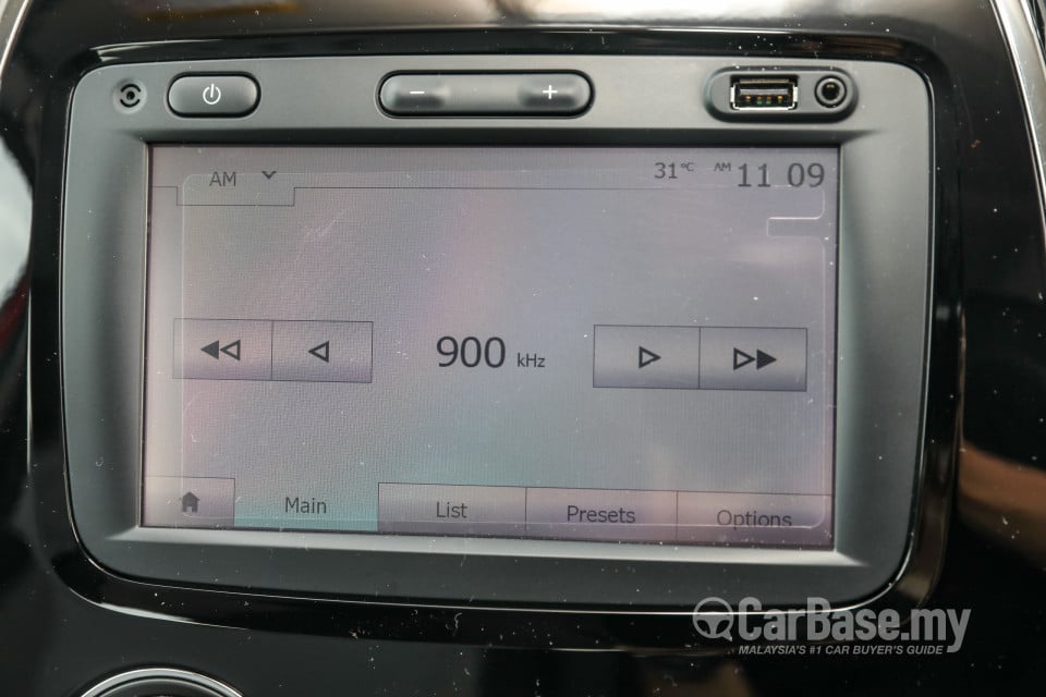 Renault Captur Mk1 (2015) Interior