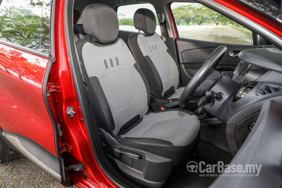 Renault Captur Mk1 (2015) Interior