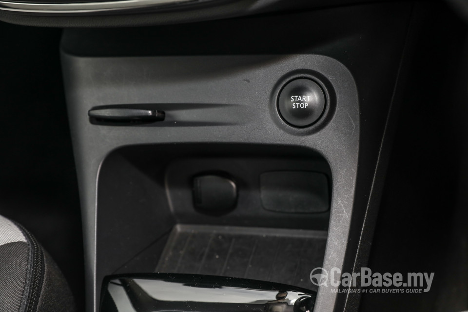 Renault Captur Mk1 Facelift (2018) Interior
