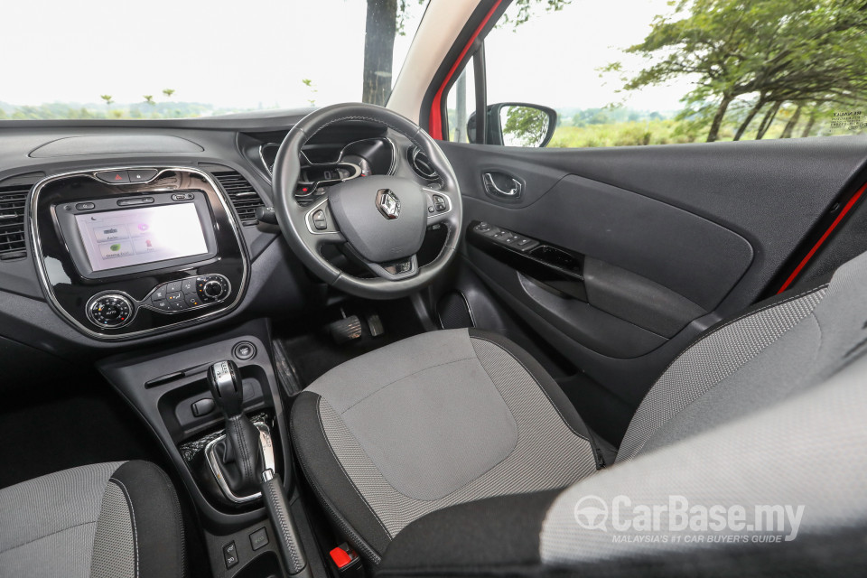 Renault Captur Mk1 Facelift (2018) Interior