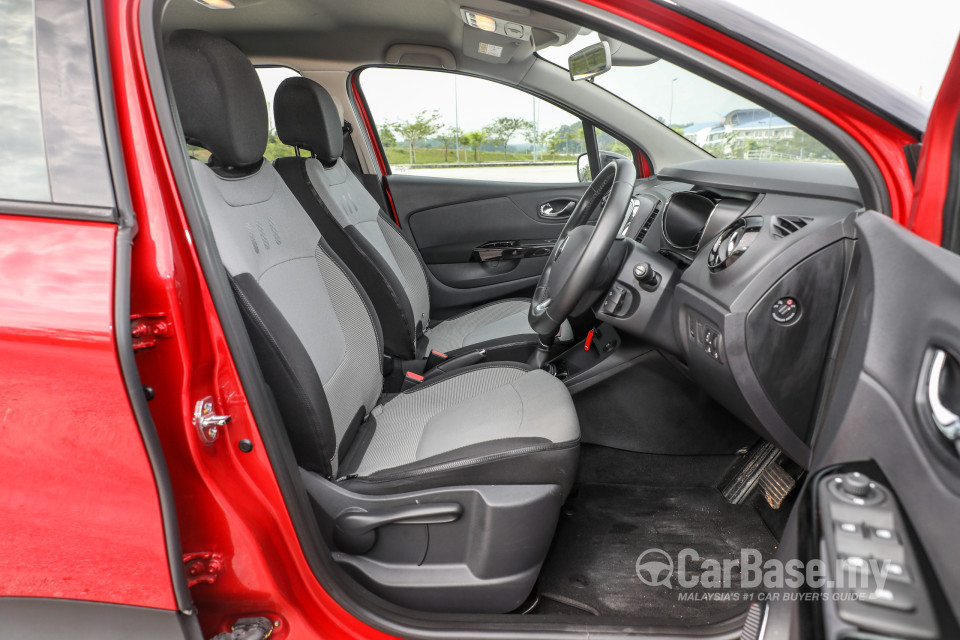 Renault Captur Mk1 Facelift (2018) Interior