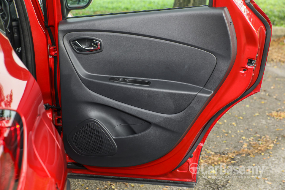 Renault Captur Mk1 Facelift (2018) Interior